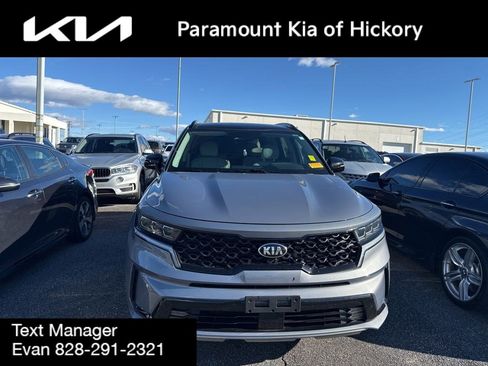 Used 2021 Kia Sorento SX image 2