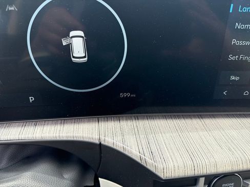 Used 2025 Hyundai Santa Fe Calligraphy image 23