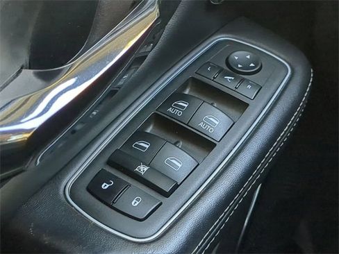 Used 2022 RAM 1500 Limited image 30