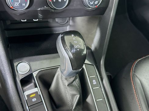 Used 2024 Volkswagen Tiguan Wolfsburg Edition image 23