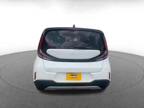 Used 2025 Kia Soul LX w/ LX Technology Package image 12