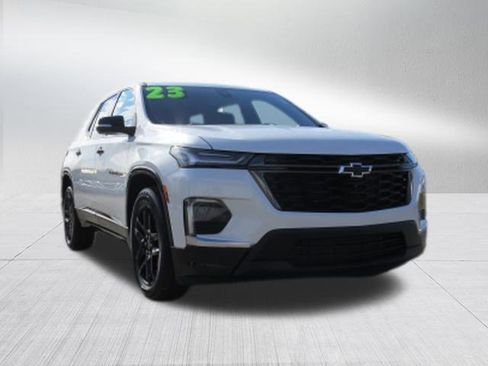 Certified 2023 Chevrolet Traverse Premier w/ Redline Edition image 9