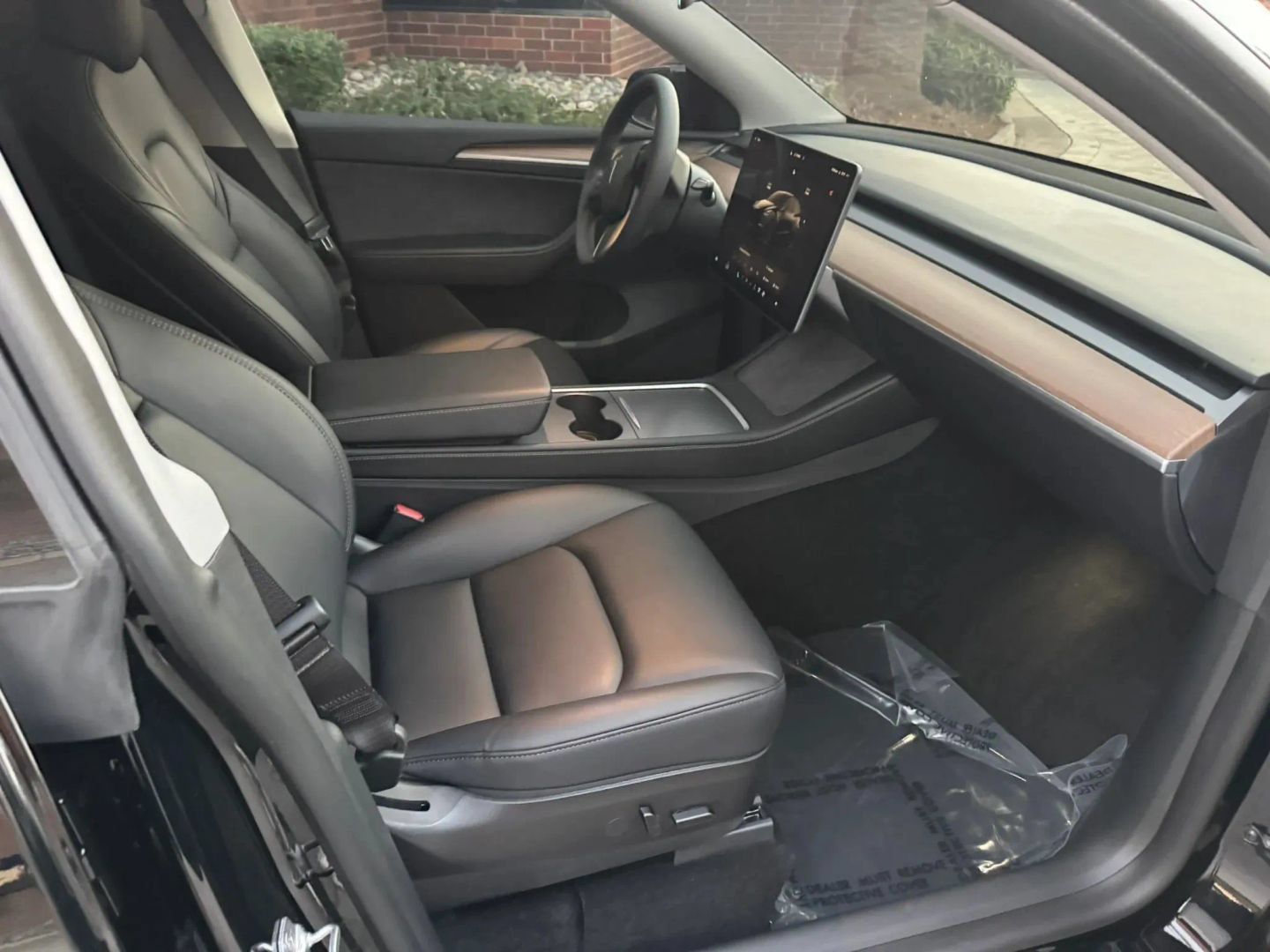 Used 2022 Tesla Model Y Performance AWD/4WD image 9