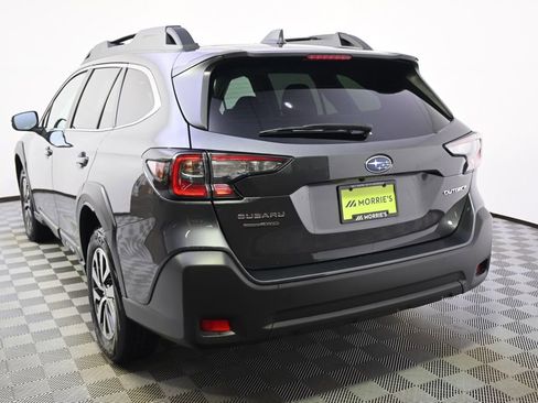 Used 2025 Subaru Outback Premium image 4