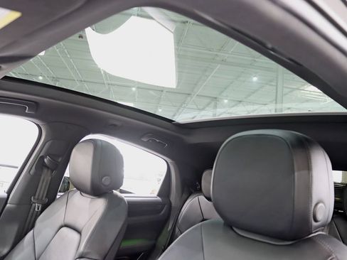 Used 2022 Porsche Cayenne S AWD/4WD image 33