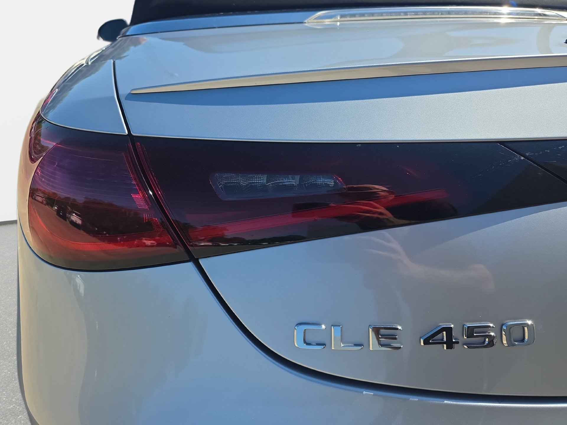 Certified 2024 Mercedes-Benz CLE 450 4MATIC Cabriolet image 32