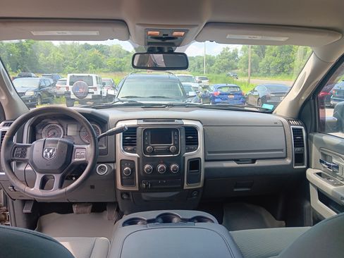 Used 2016 RAM 2500 SLT AWD/4WD image 10