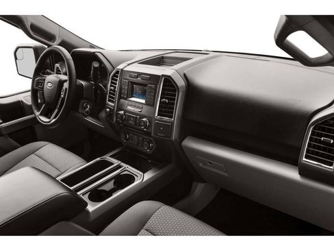 Used 2015 Ford F150 XLT AWD/4WD image 39