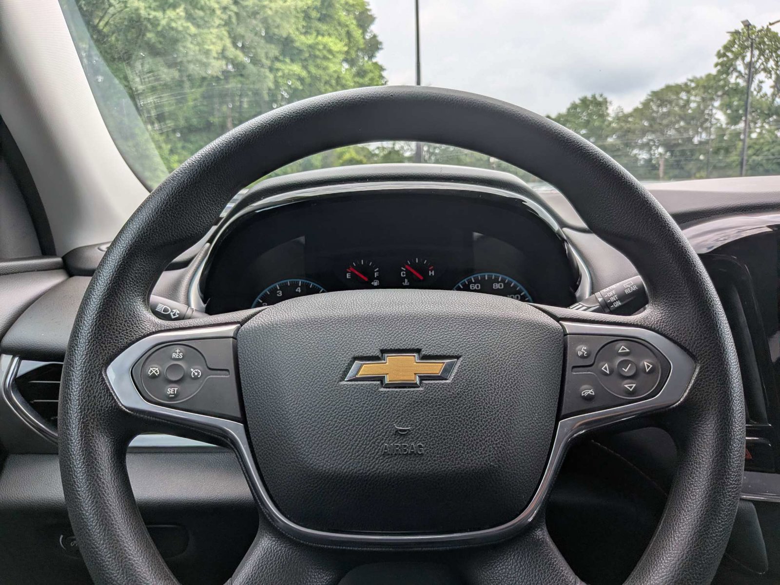 Used 2021 Chevrolet Traverse LS FWD image 26