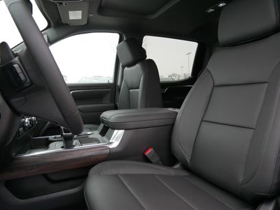 New 2026 GMC Sierra 1500 SLT w/ SLT Premium Plus Package