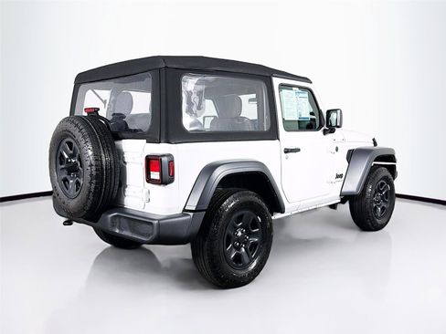 Used 2024 Jeep Wrangler Sport image 7