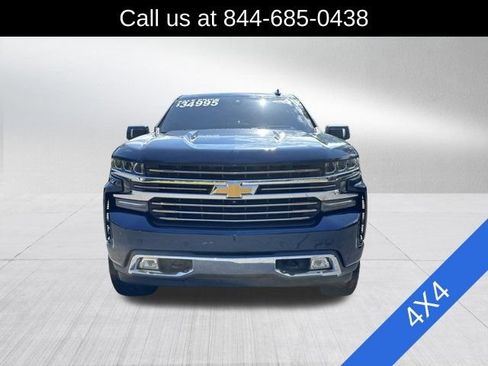 Used 2019 Chevrolet Silverado 1500 High Country w/ Technology Package AWD/4WD image 2