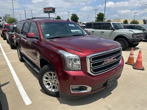 Used 2019 GMC Yukon XL SLT w/ Open Road Package AWD/4WD image 2