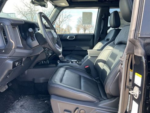 New 2025 Ford Bronco Badlands AWD/4WD image 13