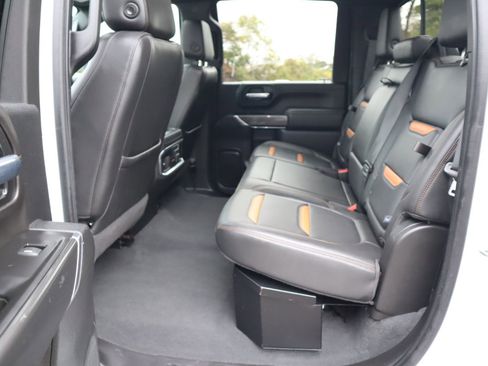 Used 2020 GMC Sierra 2500 AT4 w/ AT4 Premium Package image 16