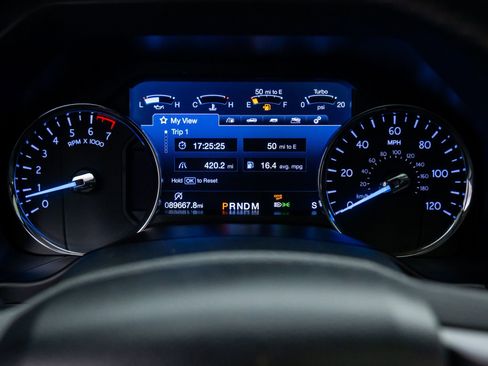 Used 2019 Ford Expedition Platinum image 29