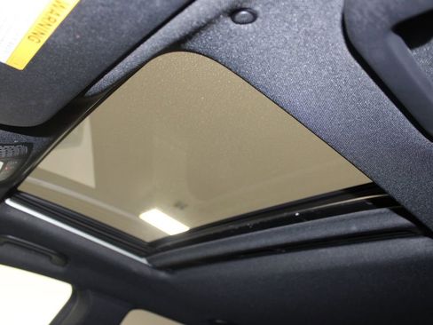 Used 2024 Mercedes-Benz GLE 450e 4MATIC image 55