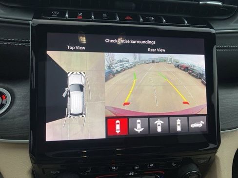 Certified 2024 Jeep Grand Cherokee Limited w/ Luxury Tech Group II image 19