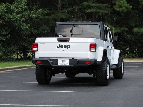 Used 2022 Jeep Gladiator Sport AWD/4WD image 10
