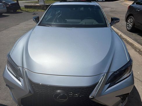 Used 2023 Lexus ES 350 F Sport FWD image 2