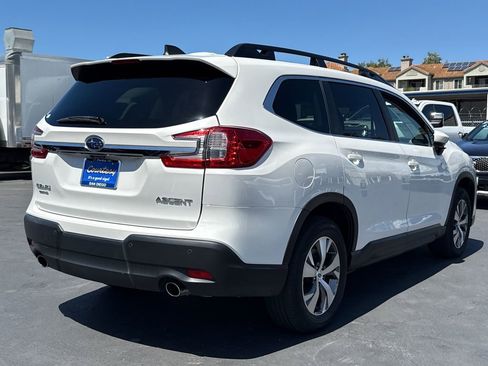 Used 2025 Subaru Ascent Premium AWD/4WD image 9
