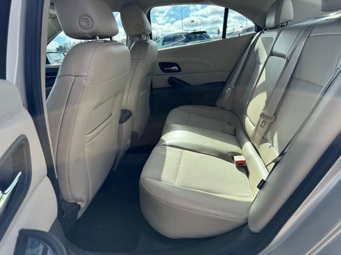 Used 2015 Chevrolet Malibu LT image 24