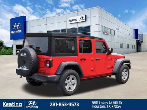 Used 2024 Jeep Wrangler Unlimited Sport AWD/4WD image 5