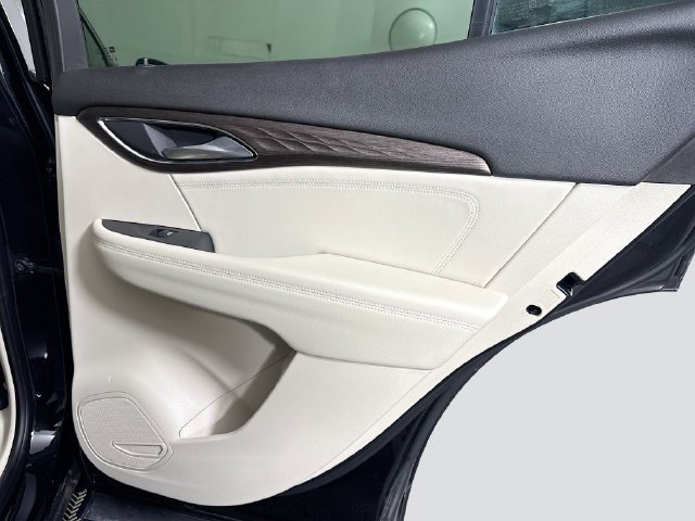 Used 2023 Buick Envision Avenir FWD image 27