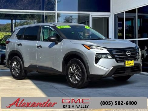 Used 2024 Nissan Rogue S FWD image 1