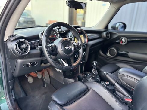 Used 2015 MINI Cooper S image 10
