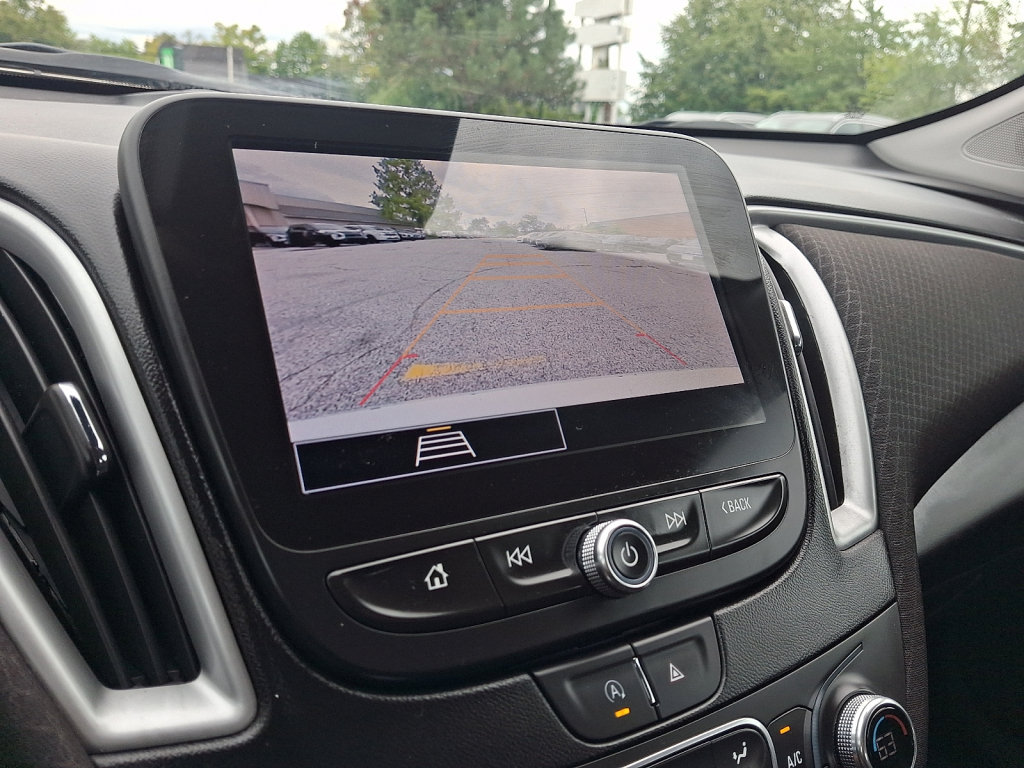 Used 2024 Chevrolet Malibu LT FWD image 27