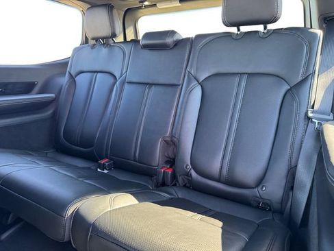 New 2026 Jeep Grand Wagoneer Summit image 17