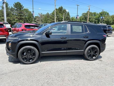 New 2027 Chevrolet Equinox LT w/ Convenience Package II AWD/4WD image 2