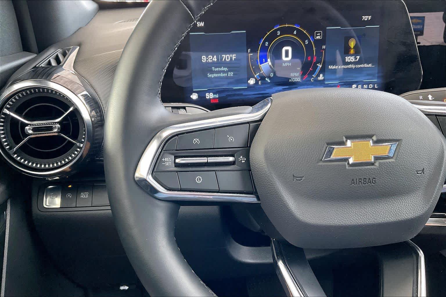 Used 2026 Chevrolet Equinox LT FWD image 23