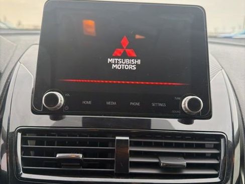 Used 2022 Mitsubishi Eclipse Cross LE image 34