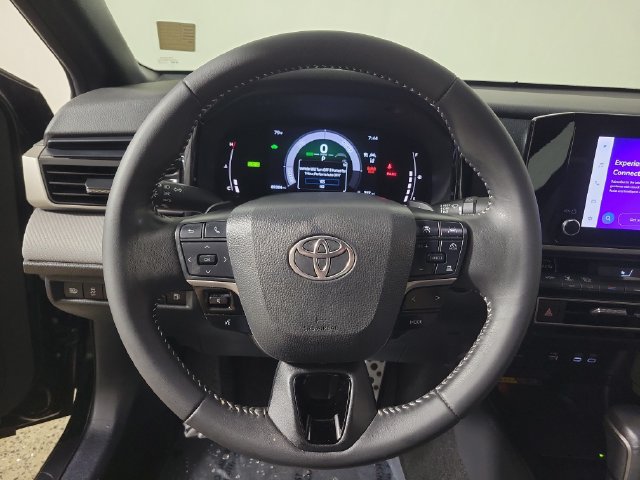 Used 2025 Toyota Camry SE w/ Convenience Package FWD image 25