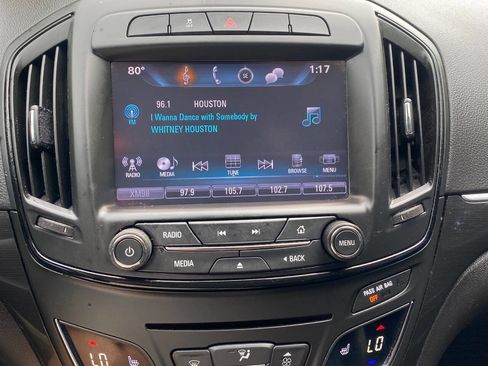 Used 2017 Buick Regal Sport Touring FWD image 26