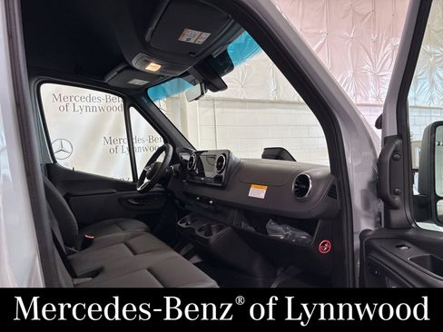 New 2026 Mercedes-Benz Sprinter 2500 image 14