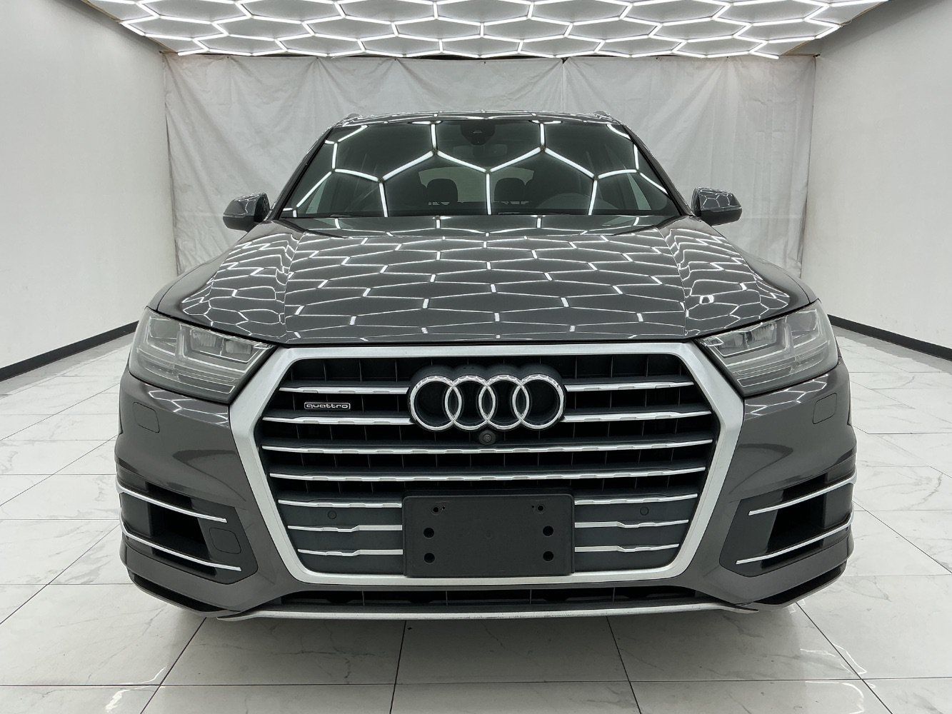 Used 2018 Audi Q7 3.0T Premium Plus w/ Premium Plus Package AWD/4WD image 5
