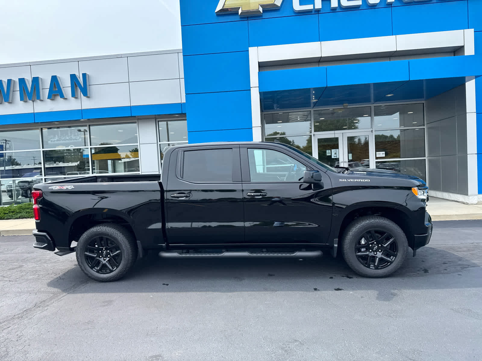 New 2026 Chevrolet Silverado 1500 RST w/ RST Select Package AWD/4WD image 3