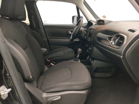 Used 2019 Jeep Renegade Altitude w/ Quick Order Package 2XM image 21