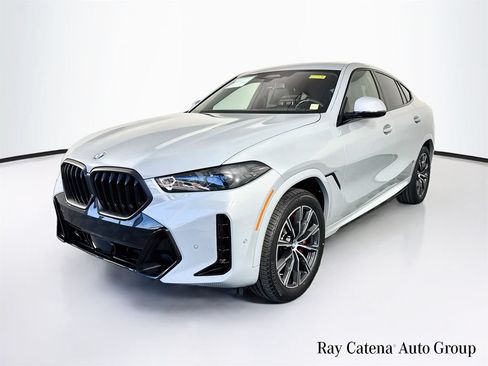 Used 2024 BMW X6 xDrive40i w/ Premium Package AWD/4WD image 3