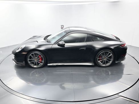 Used 2024 Porsche 911 Carrera 4S image 28