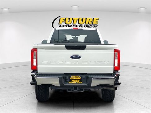 Used 2024 Ford F350 XLT image 5