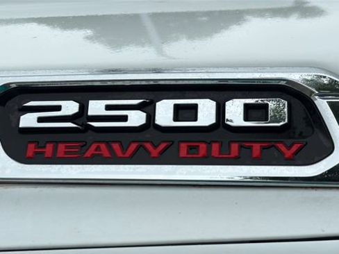 Used 2024 RAM 2500 Tradesman w/ Chrome Appearance Group AWD/4WD image 32