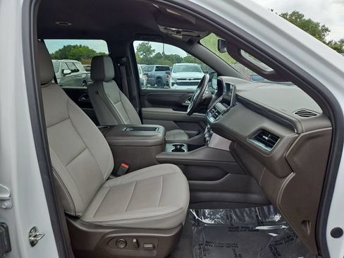 Certified 2023 GMC Yukon SLT RWD image 29