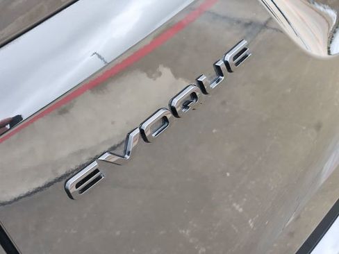 Used 2025 Land Rover Range Rover Evoque S image 12