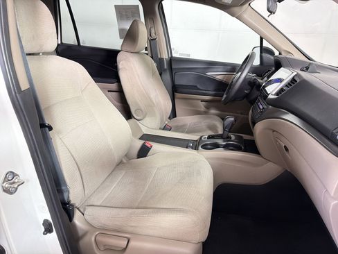 Used 2018 Honda Pilot EX image 29