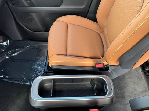 New 2025 Volkswagen ID. Buzz Pro S image 14