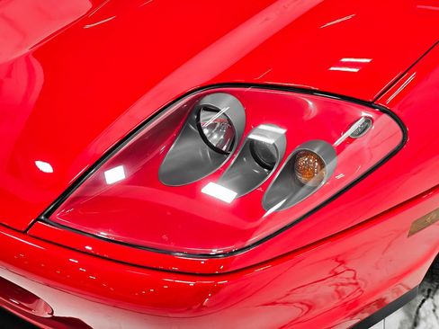 Used 2002 Ferrari 575M Maranello RWD image 8